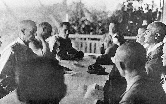 Americans_Surrender_Bataan.jpg