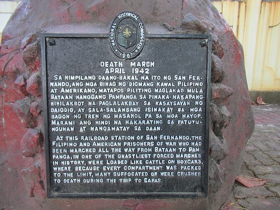 San_Fernando_station_Death_March_Memorial.jpg