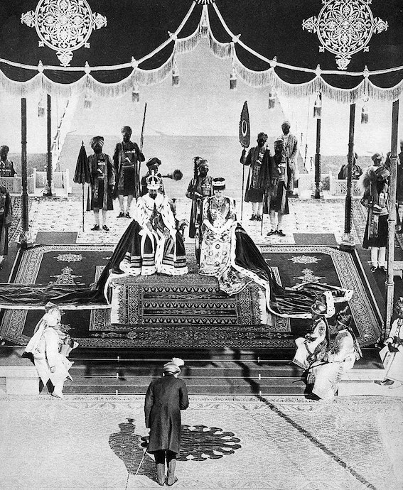 The_Nizam_of_Hyderabad_pays_homage_to_the_king_and_queen_at_the_Delhi_Durbar.jpg