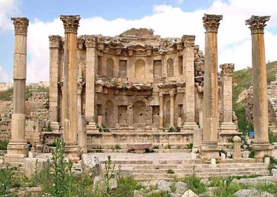 imponerande ruin.jpg