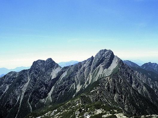Mount Niitaka.jpg