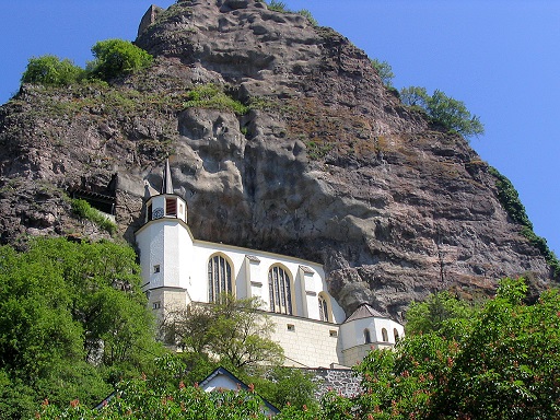 mærklig kyrka.jpg